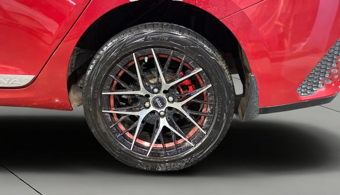 2020 Hyundai Verna SX (O) 1.0 TURBO DCT, Petrol, Automatic, 37,378 km, Left Rear Wheel