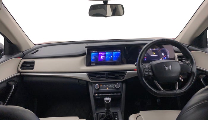 2021 Mahindra XUV700 AX 5 P MT 5 STR, Petrol, Manual, 83,425 km, Dashboard