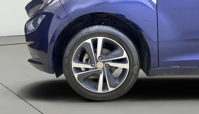 2022 Tata ALTROZ XZA PLUS, Petrol, Automatic, 30,949 km, Left Front Wheel