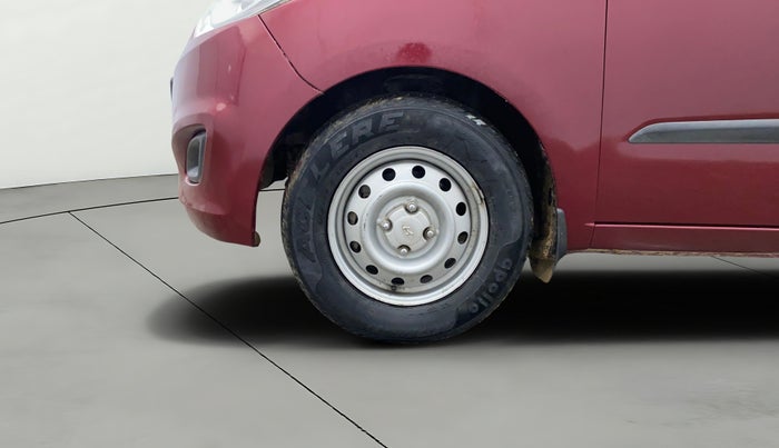 2013 Hyundai i10 MAGNA 1.1, Petrol, Manual, 34,407 km, Left Front Wheel