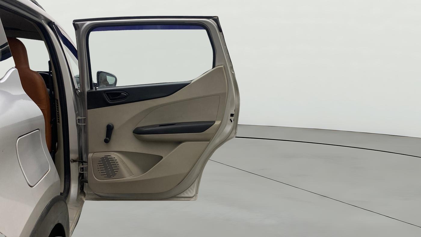 2019 Renault TRIBER RXL MT, Petrol, Manual, 77,954 km, RHS Rear Door