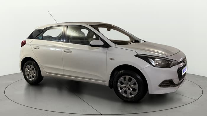 2017 Hyundai Elite i20 MAGNA EXECUTIVE 1.2, Petrol, Manual, 1,12,560 km, Right Front Diagonal