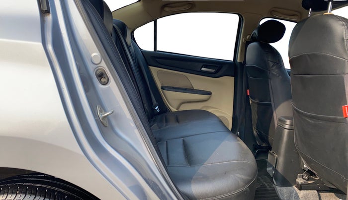 2018 Honda Amaze 1.2L I-VTEC VX, Petrol, Manual, 25,503 km, Right Side Rear Door Cabin