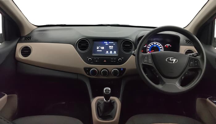 2017 Hyundai Grand i10 SPORTZ (O) 1.2 KAPPA VTVT, Petrol, Manual, 56,988 km, Dashboard