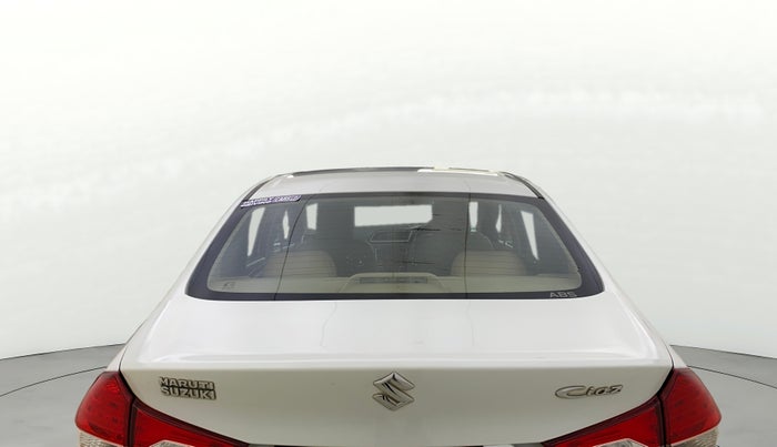 2014 Maruti Ciaz VXI, CNG, Manual, 55,405 km, Rear Windshield