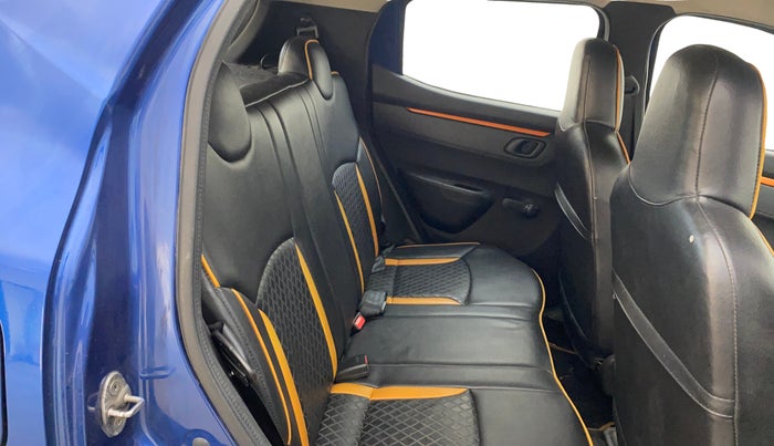 2017 Renault Kwid CLIMBER 1.0 AMT, Petrol, Automatic, 60,439 km, Right Side Rear Door Cabin