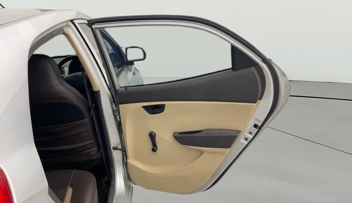 2015 Hyundai Eon ERA +, Petrol, Manual, 72,673 km, RHS Rear Door