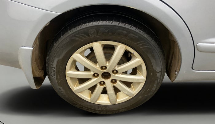 2013 Maruti SX4 ZXI, Petrol, Manual, 1,00,645 km, Right Rear Wheel