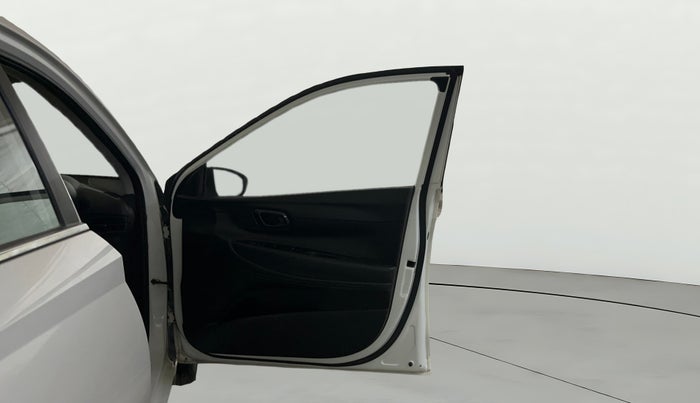 2021 Hyundai NEW I20 SPORTZ 1.2 MT, Petrol, Manual, 49,091 km, RHS Front Door