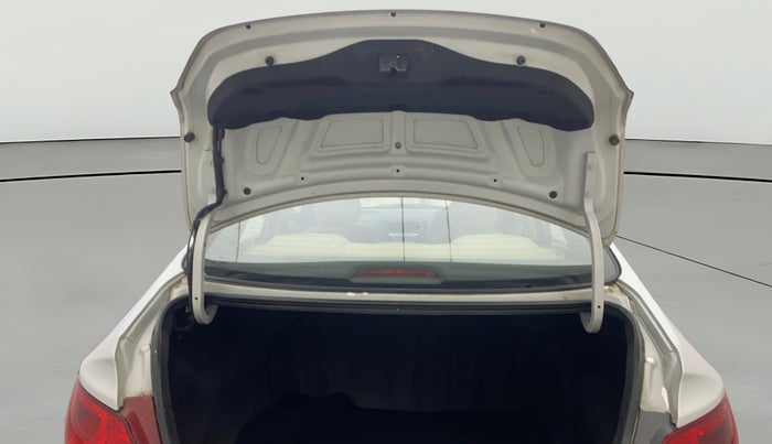 2012 Hyundai Verna FLUIDIC 1.6 VTVT EX, Petrol, Manual, 37,666 km, Boot Door Open