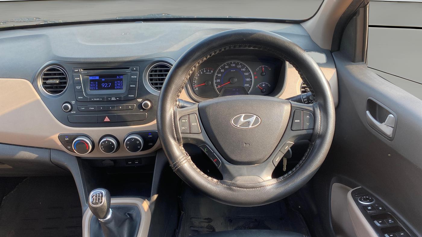 2015 Hyundai Grand i10 SPORTZ 1.2 KAPPA VTVT, Petrol, Manual, 63,129 km, Steering Wheel Close Up