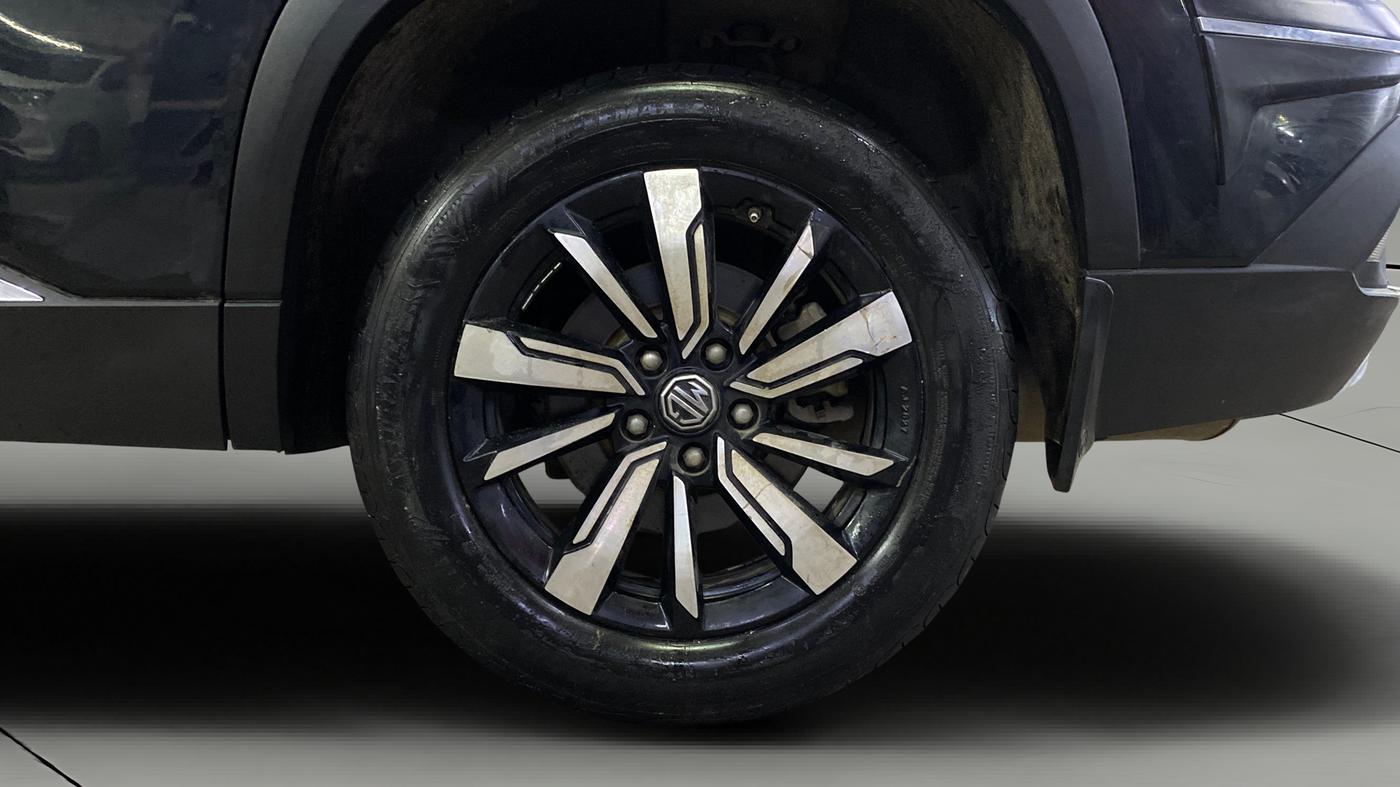 2020 MG HECTOR SHARP 1.5 DCT PETROL, Petrol, Automatic, 30,931 km, Left Rear Wheel