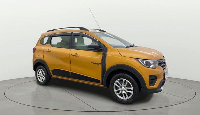 2022 Renault TRIBER RXT AMT, Petrol, Automatic, 14,440 km, Right Front Diagonal