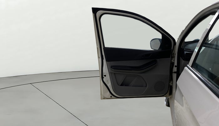 2022 Tata Tiago XM CNG, CNG, Manual, 45,892 km, LHS Front Door