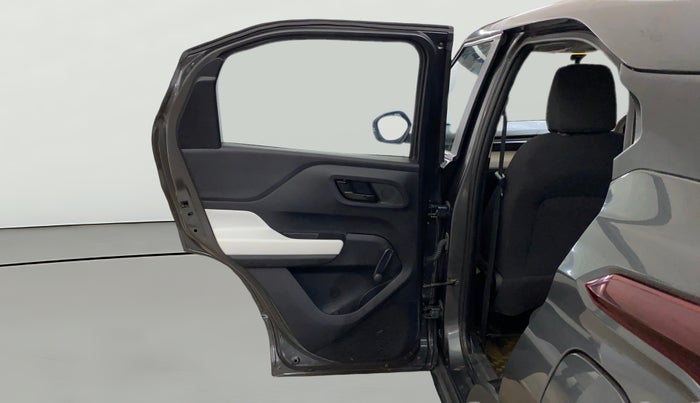2023 Tata PUNCH PURE MT, Petrol, Manual, 33,214 km, LHS Rear Door