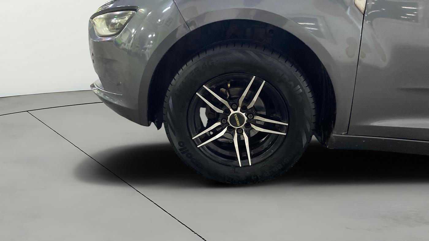 2022 Tata ALTROZ XE PETROL, Petrol, Manual, 47,497 km, Left Front Wheel