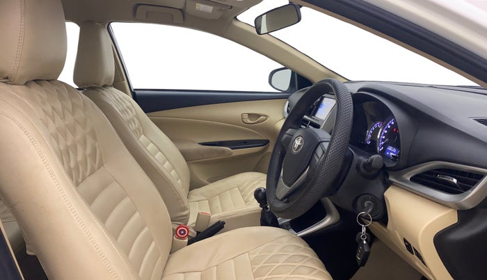 2020 Toyota YARIS J MT, Petrol, Manual, 49,011 km, Right Side Front Door Cabin