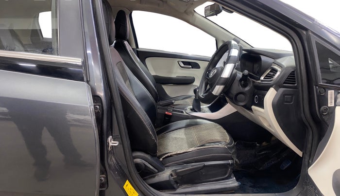 2021 Tata ALTROZ XZ PETROL, Petrol, Manual, 59,885 km, Right Side Front Door Cabin