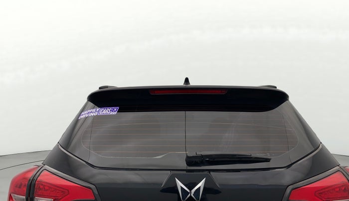 2023 Mahindra XUV300 W8 (O) 1.2 PETROL, Petrol, Manual, 27,880 km, Rear Windshield