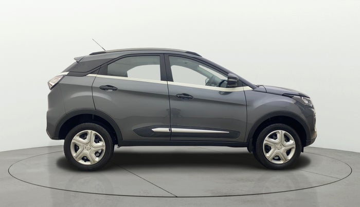 2022 Tata NEXON XM SUNROOF PETROL, Petrol, Manual, 16,608 km, Right Side View