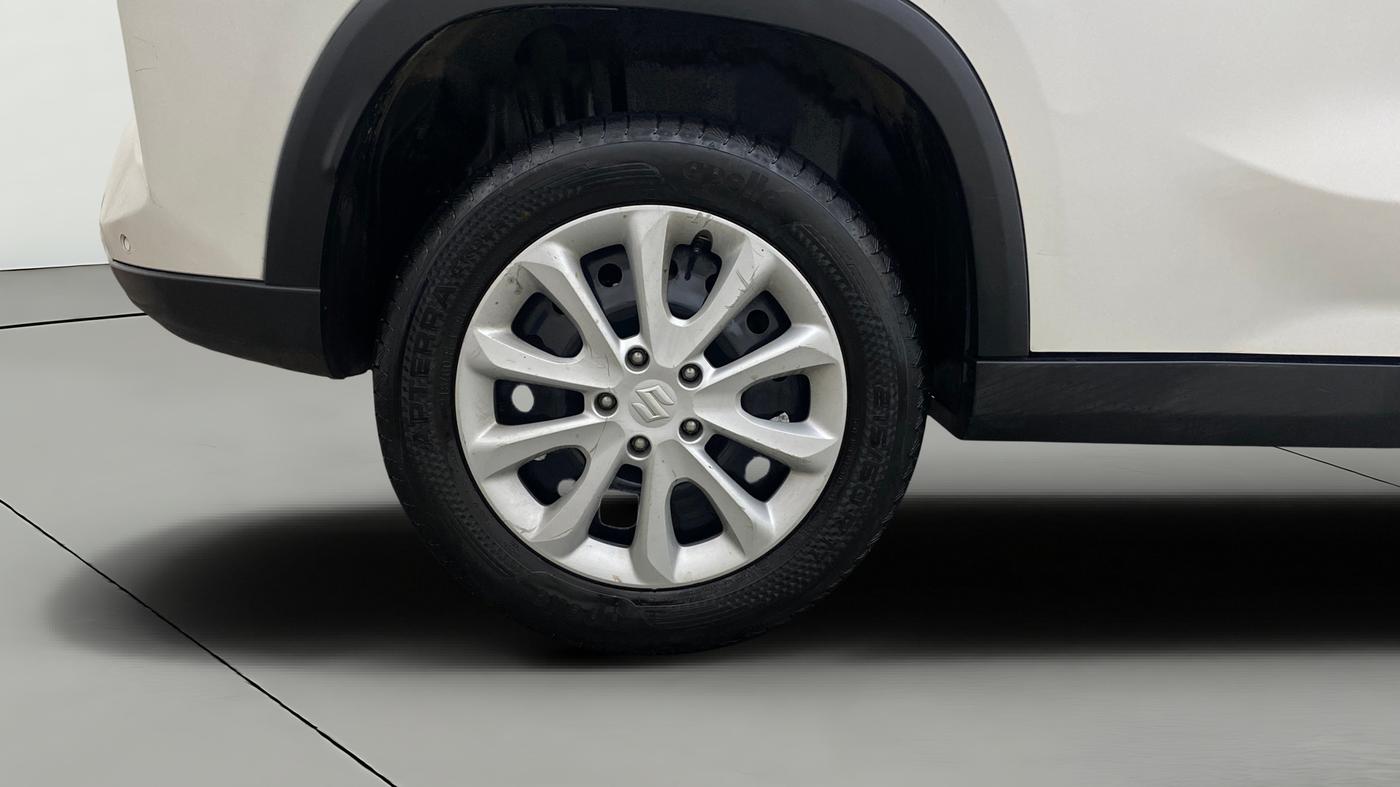 2023 Maruti Grand Vitara SIGMA SMART HYBRID, Petrol, Manual, 66,821 km, Right Rear Wheel