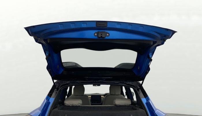 2021 Renault Kiger RXT AMT DUAL TONE, Petrol, Automatic, 18,454 km, Boot Door Open