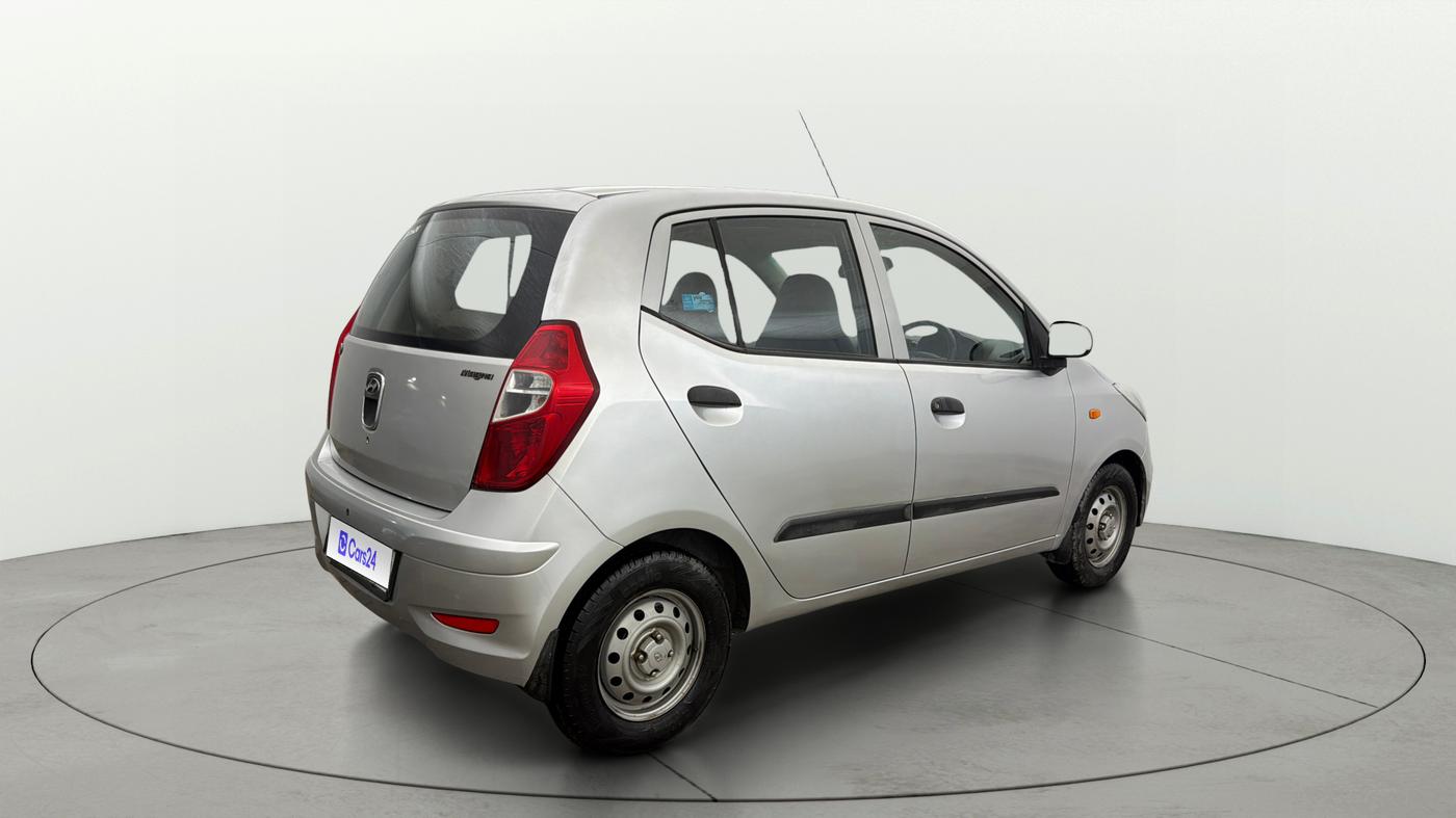 2016 Hyundai i10 MAGNA 1.2, Petrol, Manual, 65,737 km, Right Back Diagonal