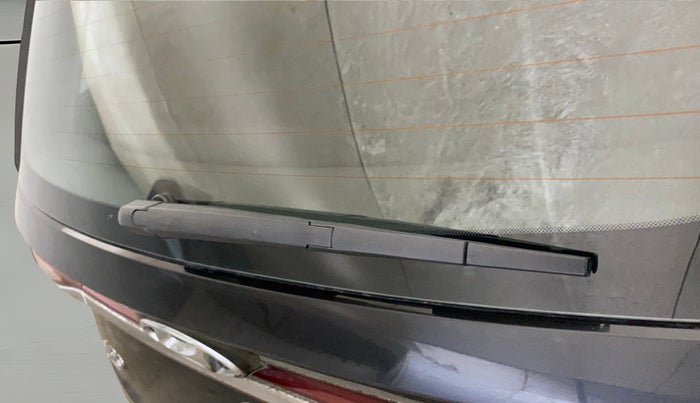 2022 Hyundai NEW I20 ASTA 1.2 MT, Petrol, Manual, 29,690 km, Rear Wiper