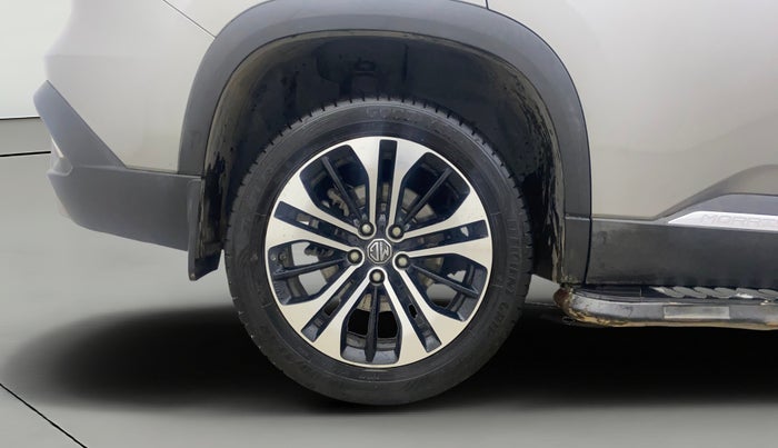 2022 MG HECTOR SHARP 1.5 PETROL CVT, Petrol, Automatic, 39,565 km, Right Rear Wheel