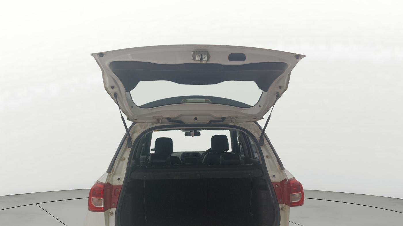 2018 Maruti Vitara Brezza ZDI PLUS AMT, Diesel, Automatic, 43,619 km, Boot Door Open