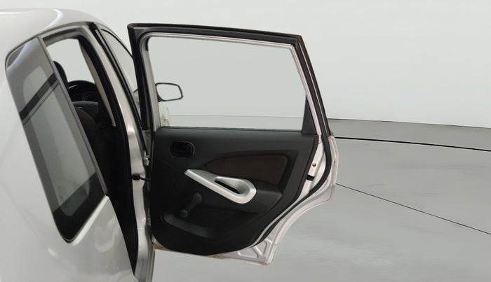 2012 Ford Figo TITANIUM 1.2 PETROL, Petrol, Manual, 1,04,374 km, RHS Rear Door