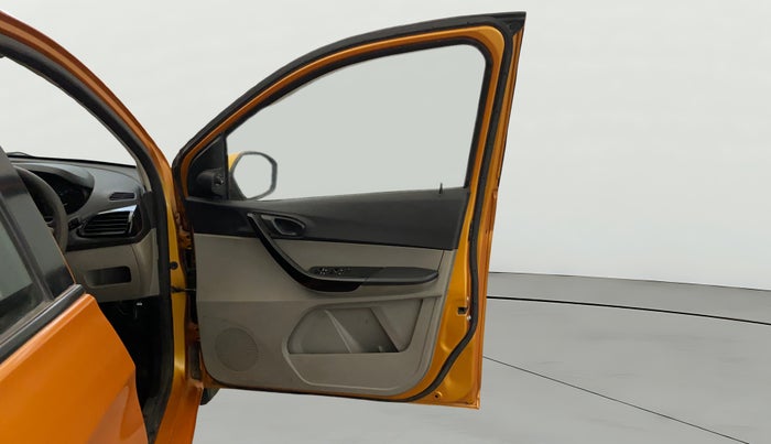 2016 Tata Tiago XT PETROL, Petrol, Manual, 83,954 km, RHS Front Door