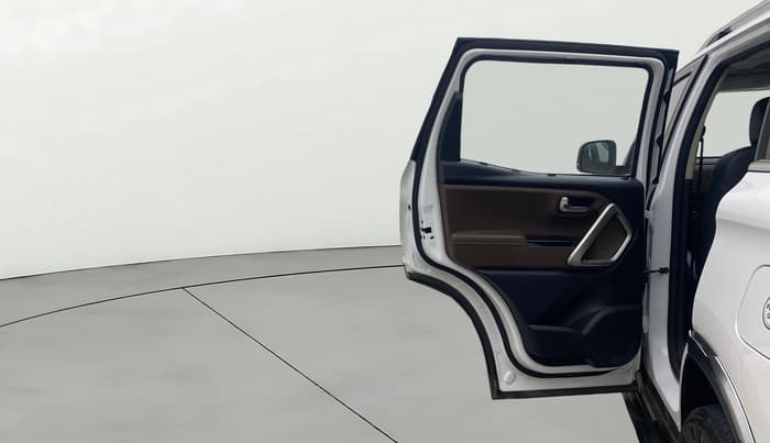 2023 Mahindra SCORPIO-N Z8 L PETROL AT 7 STR, Petrol, Automatic, 64,601 km, LHS Rear Door