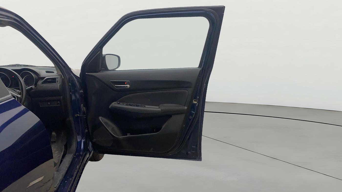 2021 Maruti Swift VXI, Petrol, Manual, 37,222 km, RHS Front Door