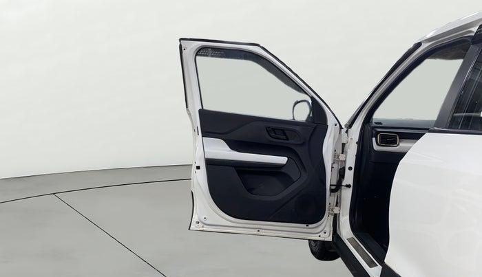 2022 Tata PUNCH ACCOMPLISHED MT, Petrol, Manual, 33,712 km, LHS Front Door