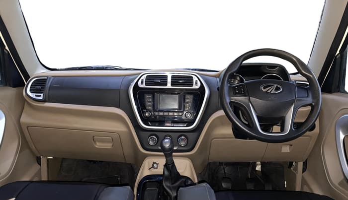 2015 Mahindra TUV300 T8, Diesel, Manual, 81,031 km, Dashboard