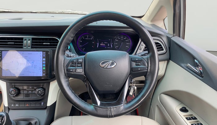 2020 Mahindra MARAZZO M 6 + 8 STR, Diesel, Manual, 73,903 km, Steering Wheel Close Up