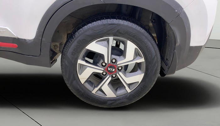 2020 KIA SONET GTX PLUS 1.5 AT, Diesel, Automatic, 97,106 km, Left Rear Wheel