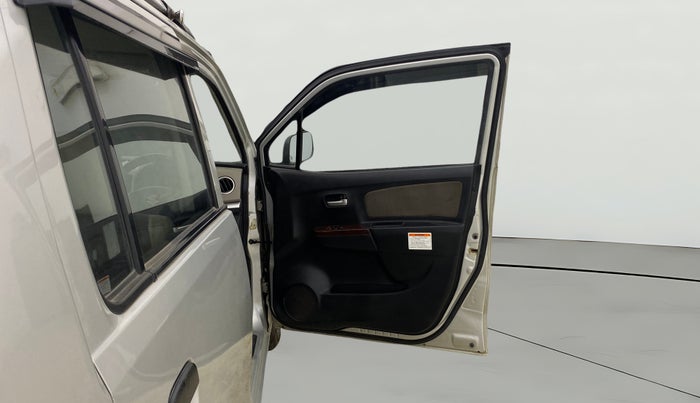 2014 Maruti Wagon R 1.0 LXI CNG, CNG, Manual, 85,231 km, RHS Front Door