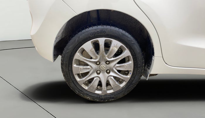 2016 Maruti Baleno ZETA PETROL 1.2, Petrol, Manual, 80,957 km, Right Rear Wheel