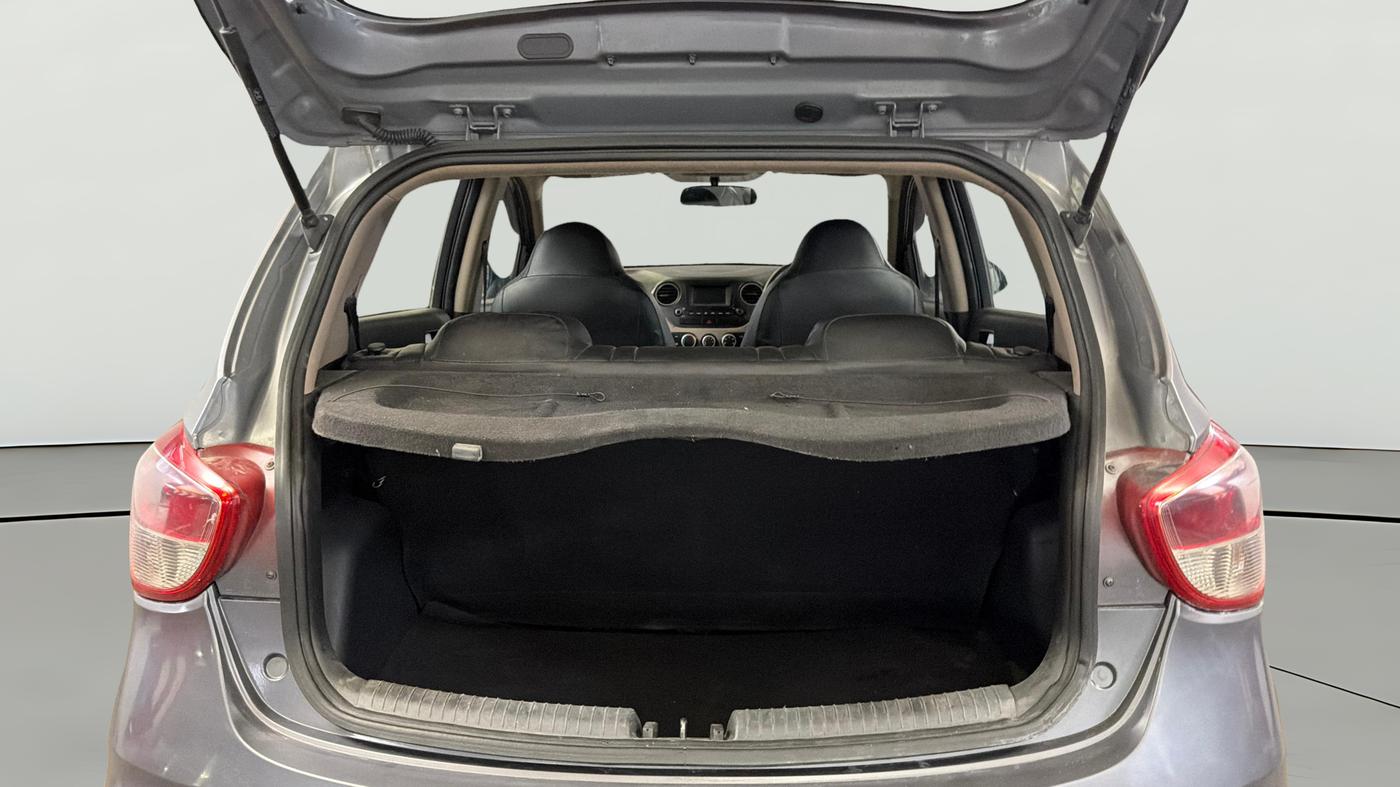 2018 Hyundai Grand i10 SPORTZ 1.2 KAPPA VTVT, Petrol, Manual, 93,659 km, Boot Open Zoomed View