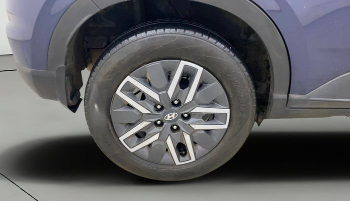 2022 Hyundai VENUE SX 1.5 CRDI, Diesel, Manual, 39,418 km, Right Rear Wheel