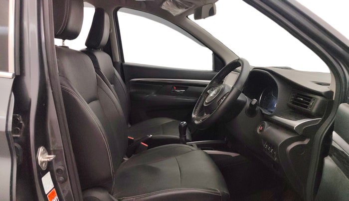 2022 Maruti XL6 ALPHA MT, Petrol, Manual, 35,183 km, Right Side Front Door Cabin