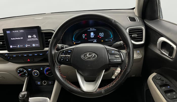2022 Hyundai VENUE S(O) 1.2, Petrol, Manual, 39,698 km, Steering Wheel Close Up
