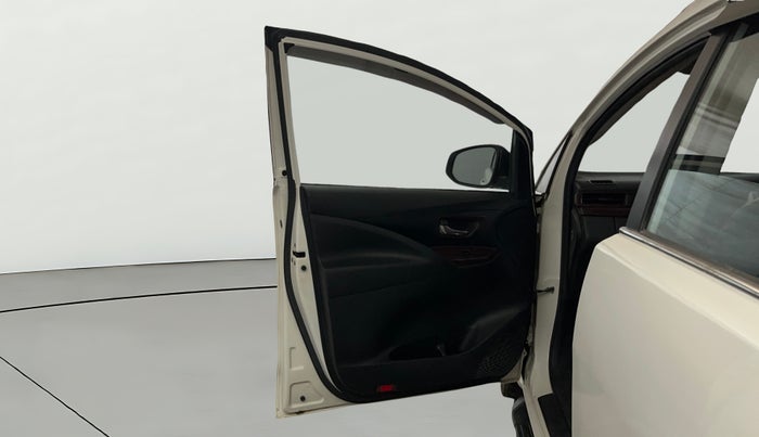 2022 Toyota Innova Crysta 2.7 GX AT 7 STR, Petrol, Automatic, 37,081 km, LHS Front Door