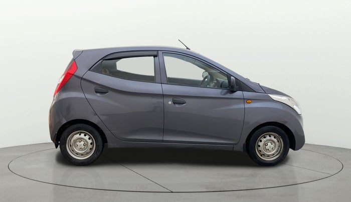 2018 Hyundai Eon ERA +, Petrol, Manual, 1,05,804 km, Right Side View