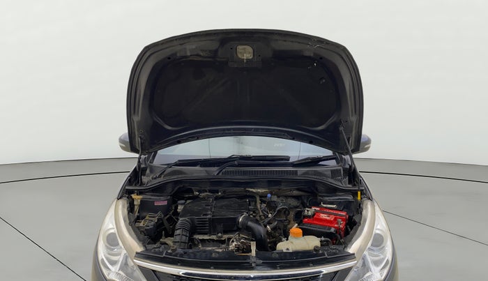 2016 Tata Zest XMS PETROL, Petrol, Manual, 30,872 km, Open Bonet