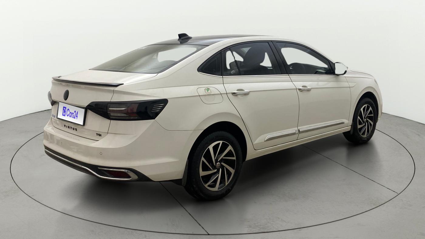 2022 Volkswagen VIRTUS TOPLINE TSI 1.0 MT, Petrol, Manual, 70,156 km, Right Back Diagonal