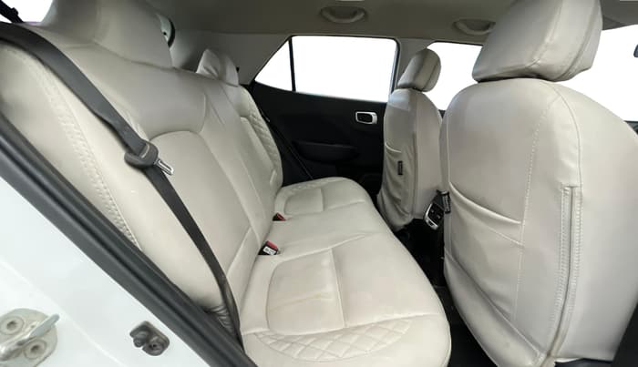 2021 Hyundai VENUE S 1.2, Petrol, Manual, 36,784 km, Right Side Rear Door Cabin