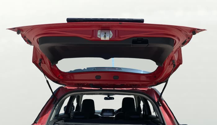 2024 Maruti BREZZA ZXI  AT SMART HYBRID DUAL TONE, Petrol, Automatic, 12,769 km, Boot Door Open